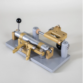 Máquina Rieger para el afilado de las palas de fagot