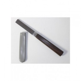 Navaja suiza para el raspado de cañas de fagot y cañas de oboe